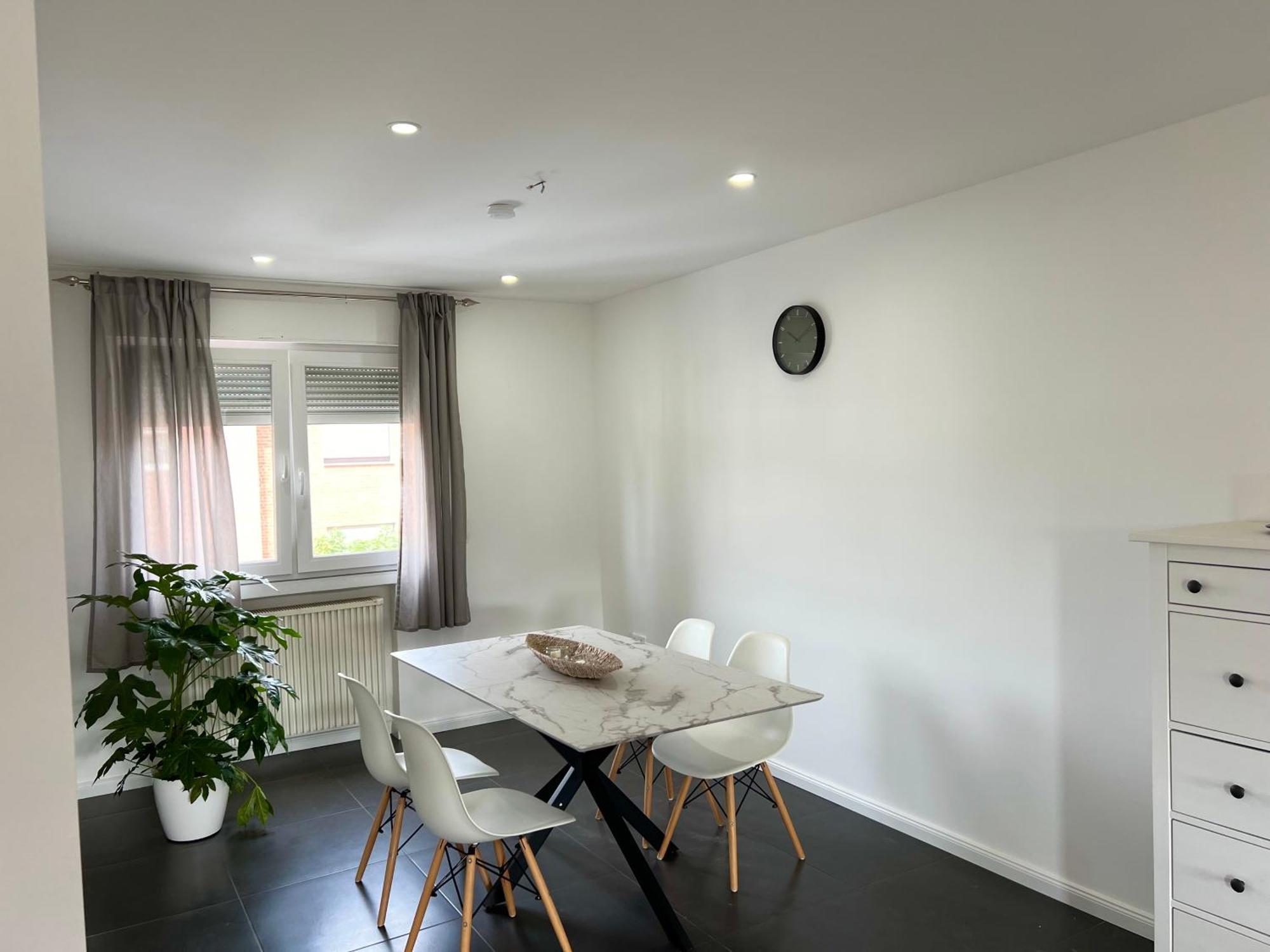 Elegante Apartment In Erftstadt Mit Balkon, Zentral, Bahnhof Nah, Phantasialand Bruehl Bei Cologne Exterior photo
